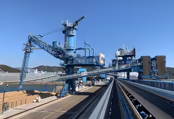 Der NEUERO Schiffsentlader Flexiport F1000 bei BDI in Korea.