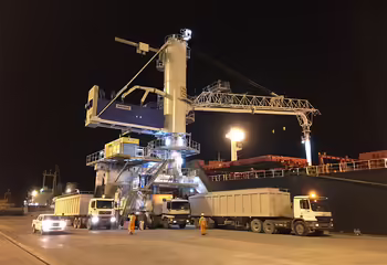 Ein fahrbarer NEUERO Multiport 600 im Hafen von Salalah, Oman.